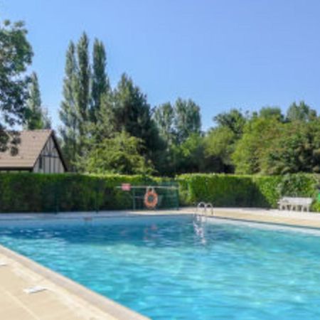 Nice House In A Residence With Swimming Pool Cabourg Esterno foto