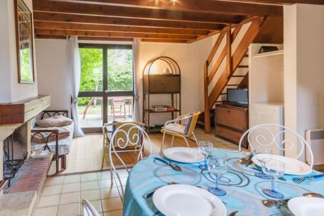 Nice House In A Residence With Swimming Pool Cabourg Esterno foto